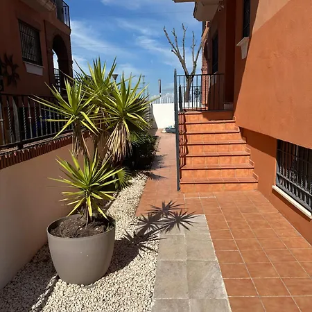 Holiday home Casa Con Piscina A 10 Min De Granada Centro, Parking Gratis